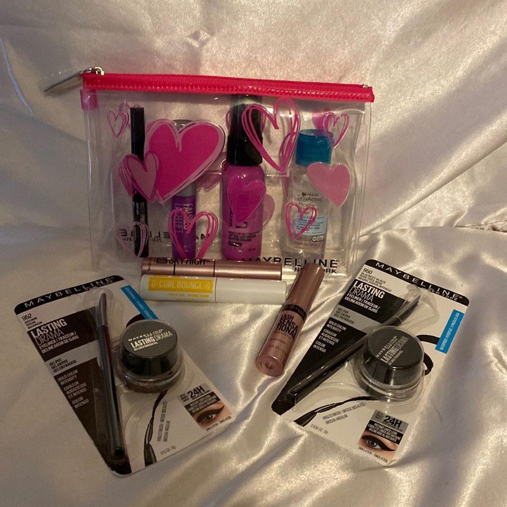 Maybelline 9 piece bundle plus cosmetic bag